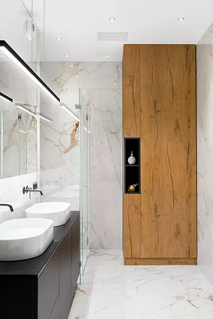 Exklusive Badmöbel nach Mass